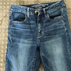AMERICAN EAGLE size 6 like new. High rise